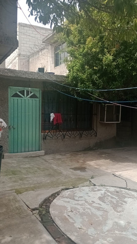 Casa En Venta Con 4 Departamentos Independientes 253m2, Col. San Miguel Xico, Edo Méx.
