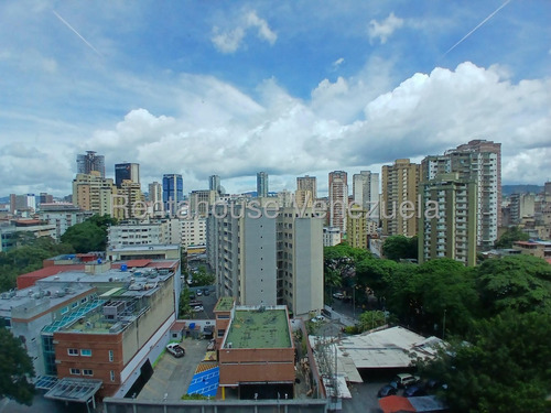 Apartamento Remodelado En Venta, Urb. San Bernardino
