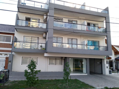 Departamento En Venta En Lomas De Zamora