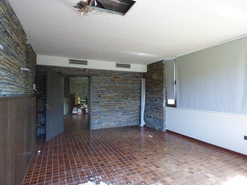Casa En Venta City Bell Calle 24 E/ 476 Y 477 - Dacal Bienes Raices