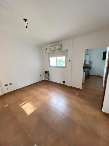 Imagen 5 de 12 de Departamento - La Plata
