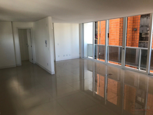 Imagem 2 de 15 de Apartamento Novo 3 Suítes No Centro - V-3878