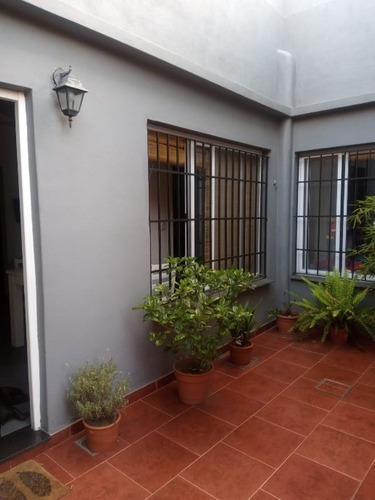 Imagen 4 de 14 de Departamento Tipo Casa En Venta Cond En Lanus Este
