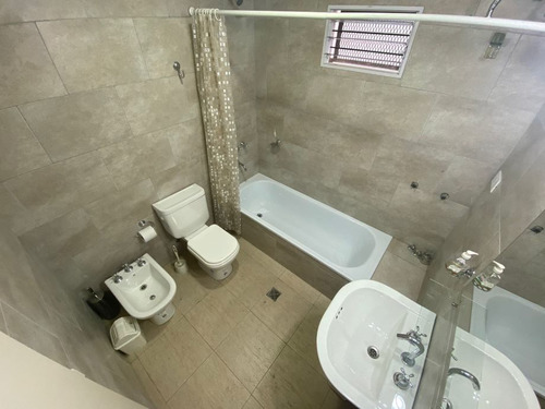 Departamento En Alquiler En Bernal Oeste