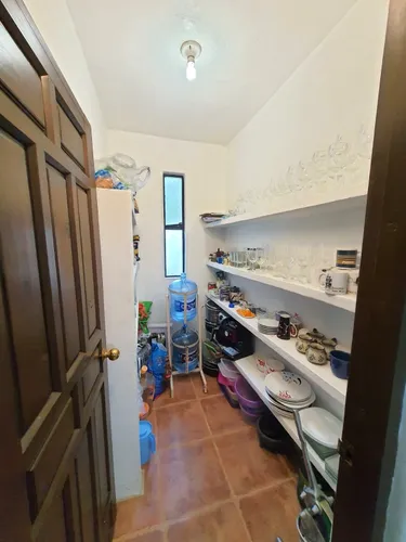 En Privada Con Entorno Arbolado Casa Estilo Colonial