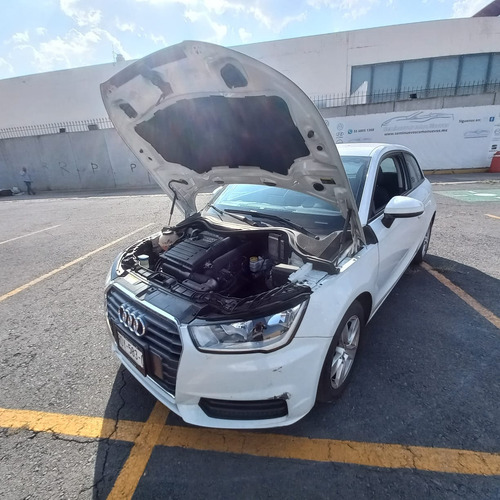 Audi A1 1.4 Urban S-tronic Dsg