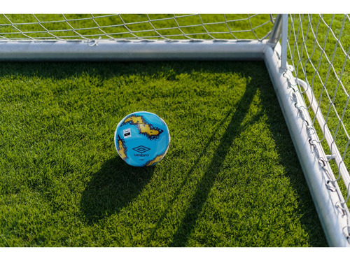 Pelota Futbol Umbro New Neo Swerve N°3 Para Entrenar Y Jugar