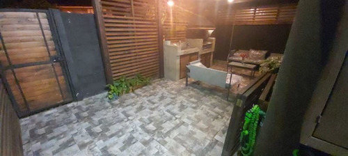 Casa En Venta De 3 Dorm. En Maipú