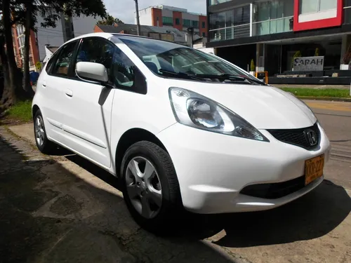 Honda Fit I-vtec At Fe 2011