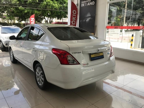 Nissan Versa 1.6 16v Flexstart Sv 4p Xtronic 2017/2018