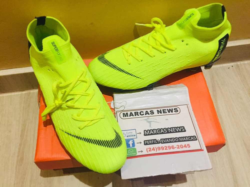 nike verde fluorescente