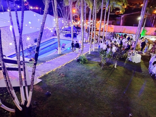 Casa Com Piscina Semi Olímpica Aquecida, (mansão),sauna, Spa Hidromassagem Para 9 Pessoas ,8 Quartos, 1516 Metros, Salão De Festas, Salão De Jogos Completo, Churrasqueira Completa, Alarme Cameras