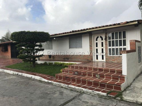  José López Vende Amplia Casa Remodelada Con Patio Y Otras Bondades En  Villas Del Este Barquisimeto  Lara, Venezuela.  4 Dormitorios  5 Baños  282 M² 