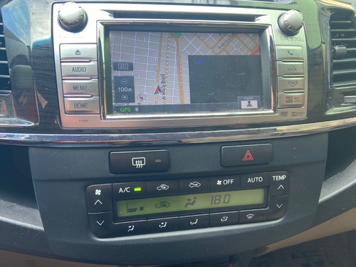 Imagem 10 de 14 de Toyota Hilux Sw4 Svr