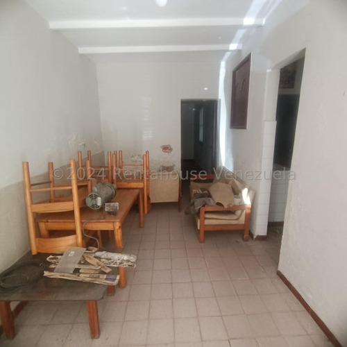 Se Vende Casa En La Florida Mls #24-28250