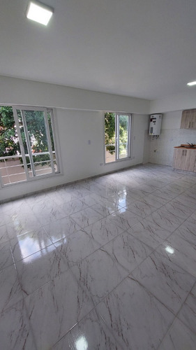 Venta De Departamento 1 Ambiente Divisible