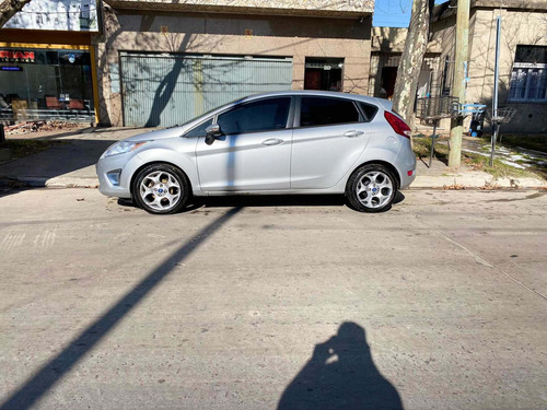 Imagen 10 de 18 de Ford Fiesta Kd Kinetic Titanium