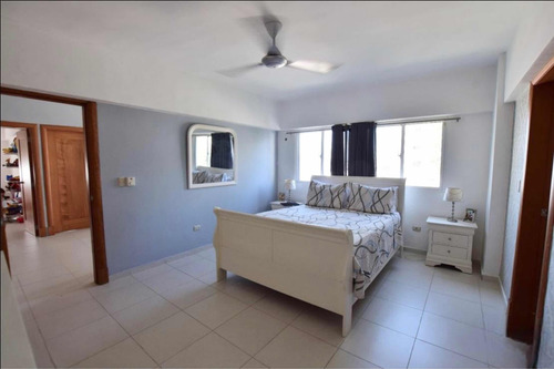 Imagen 11 de 12 de Apartamento En Venta En Serralles, Facill Acceso Y Cercania Sectores Como Piantini, Naco