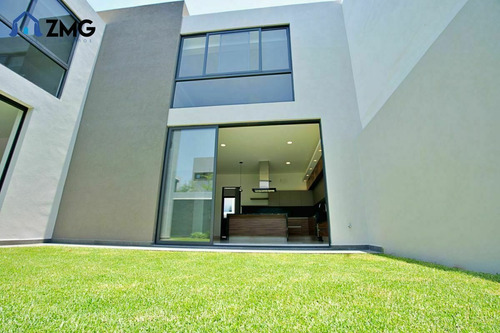 Preciosa Casa En Mitica
