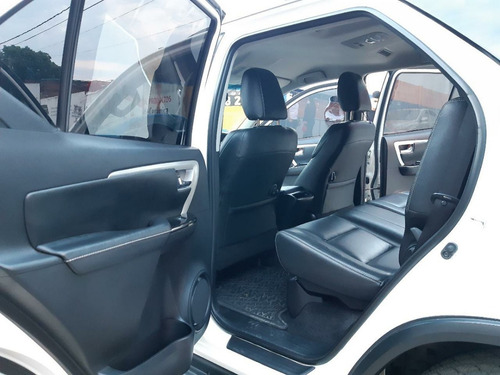 Toyota Fortuner 2.7 Md 2018 At 4x2 Gasolina