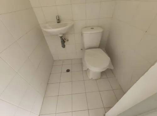 Oficina En Arriendo En Latino. Cod A18639