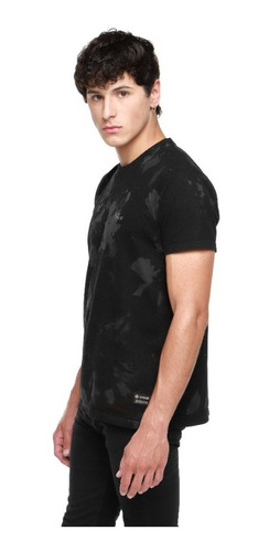 Imagen 2 de 6 de Remera Vicus Chill Negro