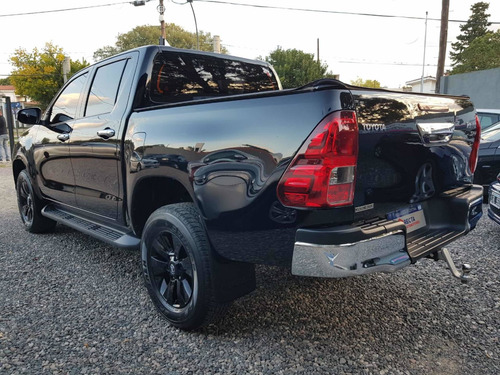 Toyota Hilux 2.8 Cd Srv 177cv 4x2 2017