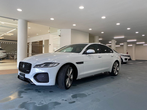 Imagen 1 de 13 de Jaguar Xf 2021