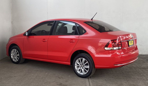Imagen 7 de 13 de Volkswagen Vento 2017 1.6 Comfortline Mt