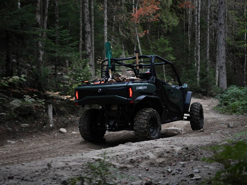 Can Am Commander Dps 700