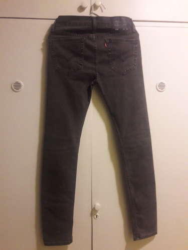 Jean Levis Hombre