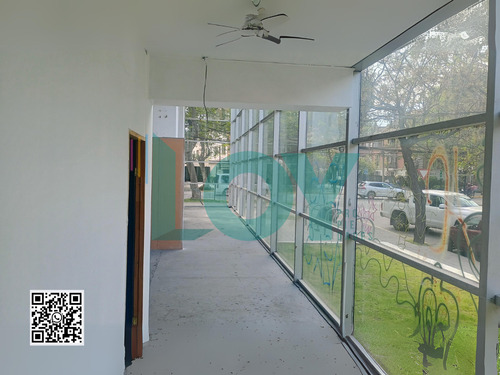 Excelente Local Comercial En Providencia.
