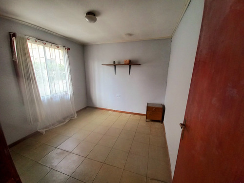 Comoda Casa En Algarrobo, Sector El Canelo