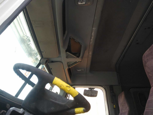 Imagen 6 de 9 de Tractocamion Freigthliner Columbia Año 2012