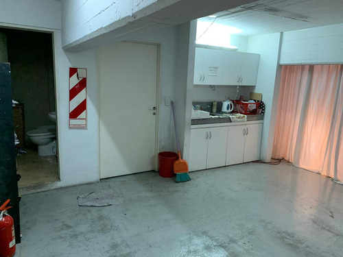 Venta Con Renta De Local Comercial Sobre Blanco Encalada Casi Av. Marquez San Isidro