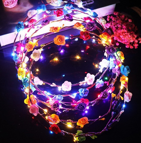 Imagen 2 de 3 de Corona De Flores Led Hora Loca Fiestas Cotillon