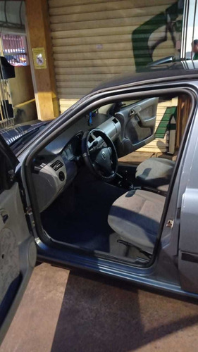 Imagem 3 de 5 de Volkswagen Gol 2001 1.0 16v Plus 5p