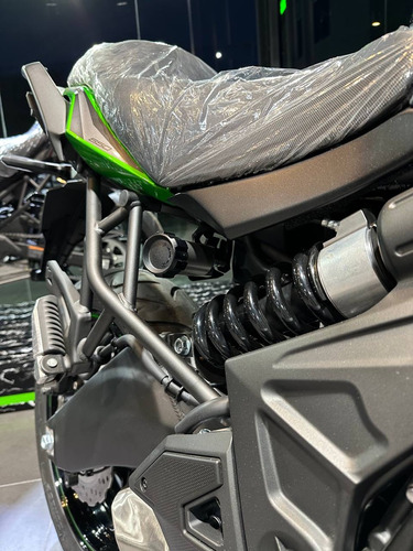 Imagen 7 de 18 de Kawasaki Nueva Versys 650 2023 0km Oportunidad Santander