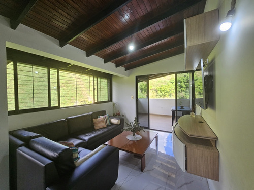 Hermoso Penthouse En Colinas De La Tahona