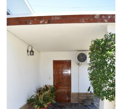 Imagen 26 de 29 de Casa En Venta - 2 Dormitorios 1 Baño - 209mts2 - Villa Santos Tesei