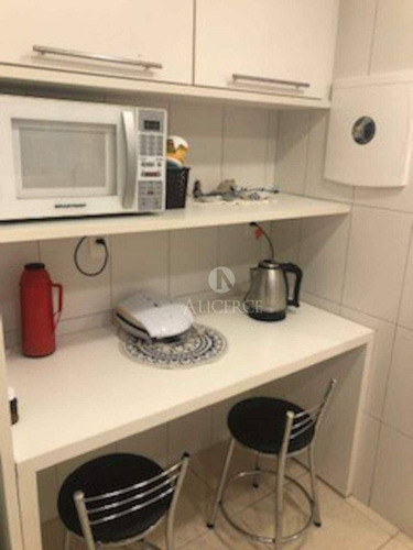 Imagem 7 de 28 de Apartamento Com 3 Dormitórios À Venda, 88 M² Por R$ 569.000,00 - Centro - Florianópolis/sc - Ap2053