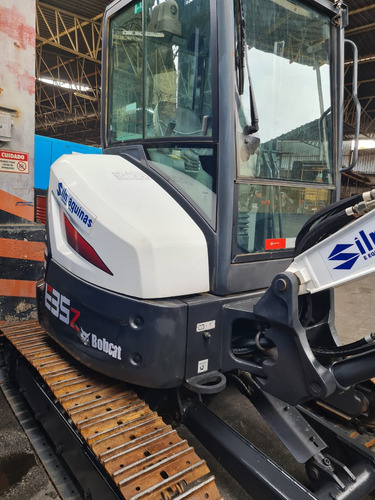 Miniescavadeira Marca Bobcat E35z 2022 1370h Ar-cond+est Aço