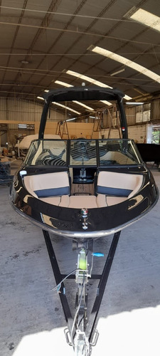 Imagen 11 de 11 de Lancha Victoria Open Wake Evinrude 150 Hp Linea 2022 Full