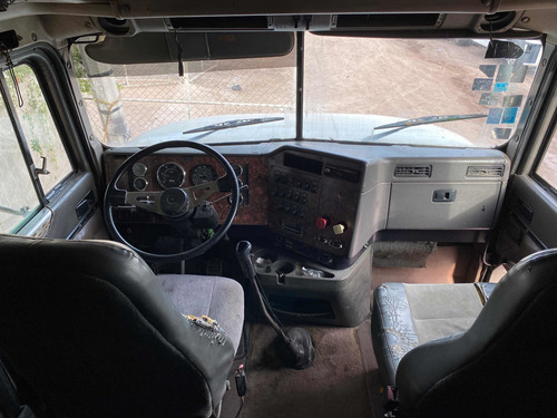 Imagen 12 de 15 de Tractocamion Freightliner