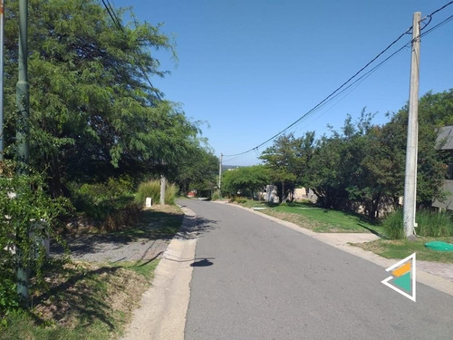 Imagen 2 de 12 de Lote En Venta 2.220 Mts, Country Cinco Lomas, Villa Warcalde