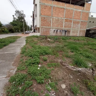 Lote y casalote en venta