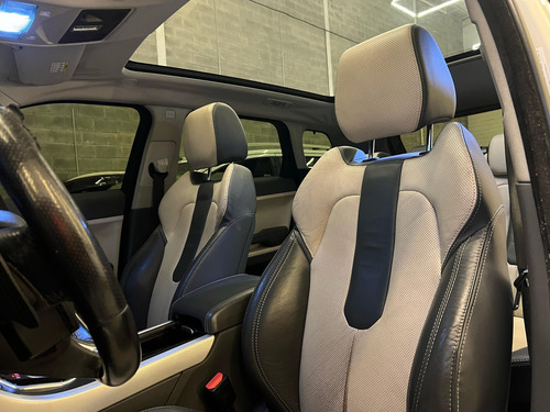 Land Rover Range Rover Evoque 2.0 Si4 Dynamic Tech Pack 5p