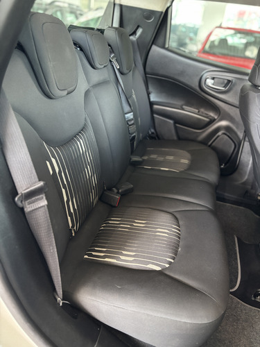 Fiat Toro Fiat Toro Freedom 1.8 AT6 4x2 (Flex)