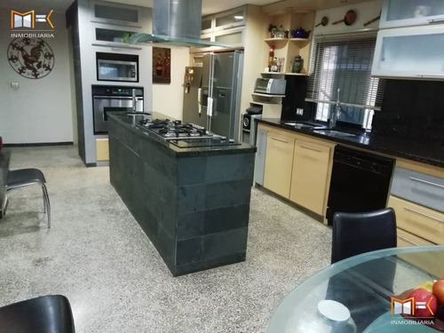 Imagen 14 de 21 de Mk Inmobiliaria Vende Preciosa Casa Remodelada En La Urbanización Karimao Country / Manuel 04122064254