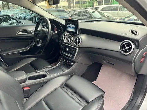 Mercedes-Benz Clase GLA 1.6 200 Cgi Sport At